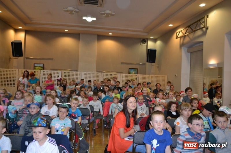 Zdjęcie w galerii na portalu naszraciborz.pl: XXVI Międzynarodowy Przegląd Teatrzyków Przedszkolnych w Tworkowie - dzień drugi  wiadomości z regionu