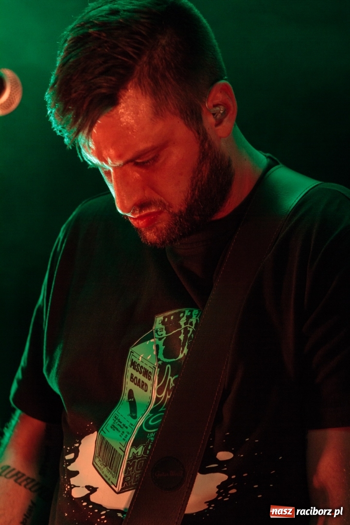 Zdjęcie w galerii na portalu naszraciborz.pl: Natalia Przybysz wystąpiła na Końcu Świata wiadomości z regionu