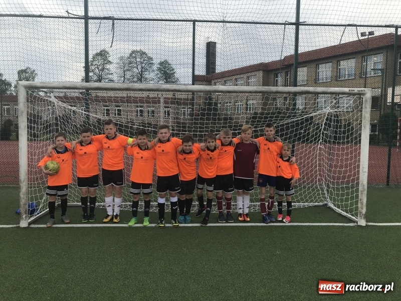 Zdjęcie w galerii na portalu naszraciborz.pl: Młodzi piłkarze z Nędzy najlepsi w powiatowym turnieju piłki nożnej wiadomości z regionu