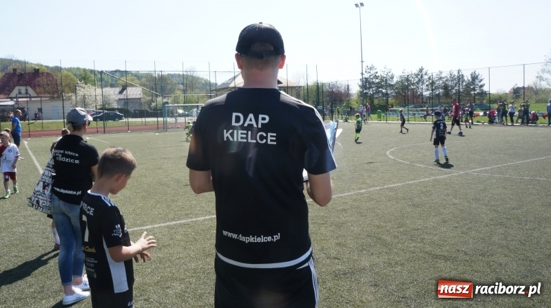 Zdjęcie w galerii na portalu naszraciborz.pl: Żaki LKS Tworków na Turnieju Małych Mistrzów w Wiśle wiadomości z regionu