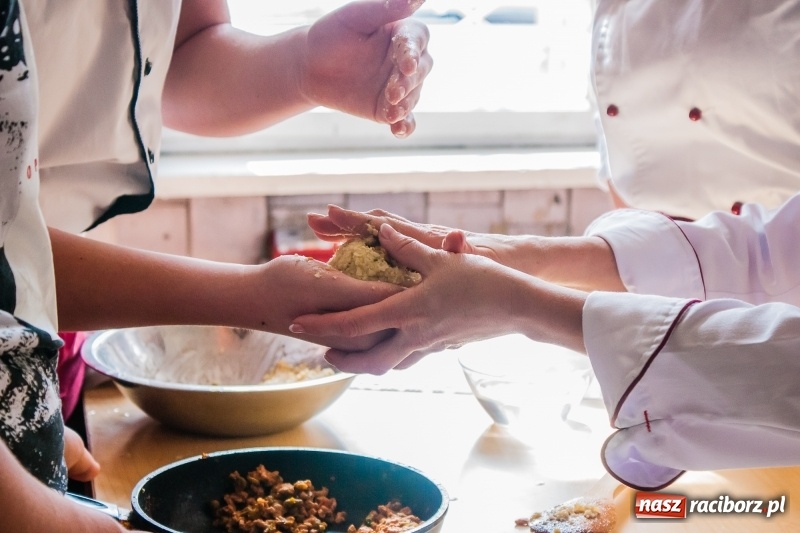 Zdjęcie w galerii na portalu naszraciborz.pl: Kuchnia sycylijska zagościła w Gastronomiku wiadomości z regionu