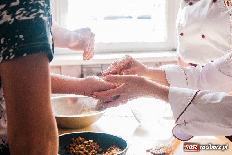 Zdjęcie w galerii na portalu naszraciborz.pl: Kuchnia sycylijska zagościła w Gastronomiku wiadomości z regionu