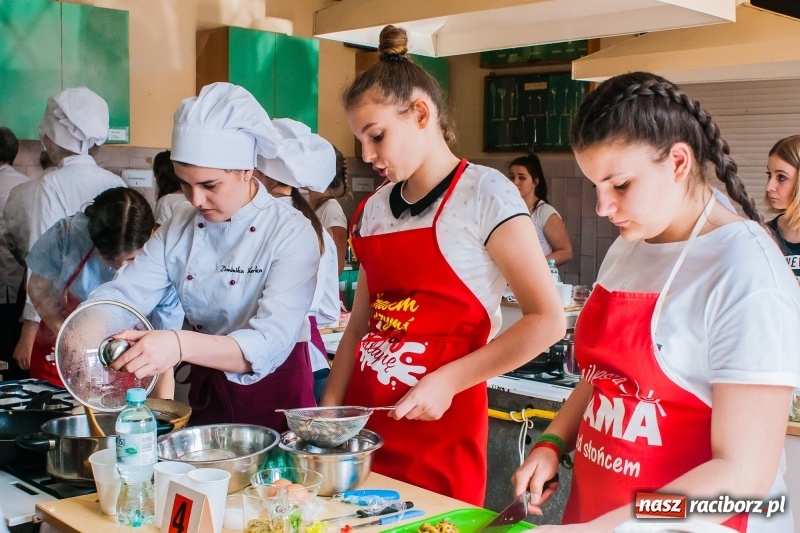 Zdjęcie w galerii na portalu naszraciborz.pl: Kuchnia sycylijska zagościła w Gastronomiku wiadomości z regionu