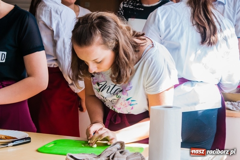 Zdjęcie w galerii na portalu naszraciborz.pl: Kuchnia sycylijska zagościła w Gastronomiku wiadomości z regionu