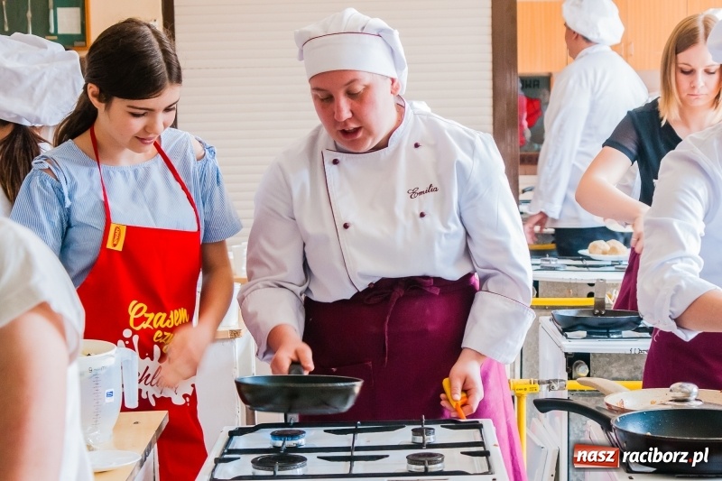 Zdjęcie w galerii na portalu naszraciborz.pl: Kuchnia sycylijska zagościła w Gastronomiku wiadomości z regionu