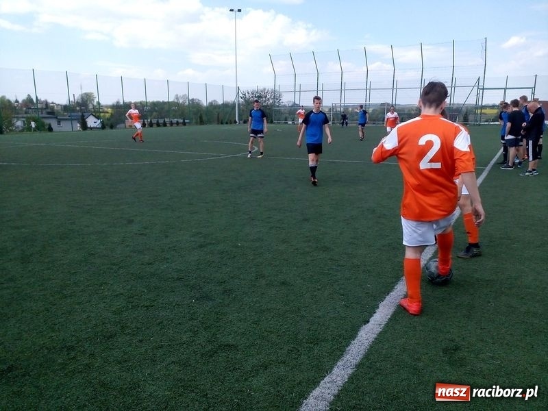 Zdjęcie w galerii na portalu naszraciborz.pl: Jedenastka z Grzegorzowic najlepsza w powiecie wiadomości z regionu