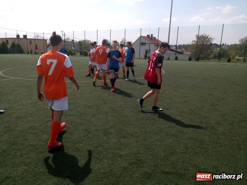 Zdjęcie w galerii na portalu naszraciborz.pl: Jedenastka z Grzegorzowic najlepsza w powiecie wiadomości z regionu