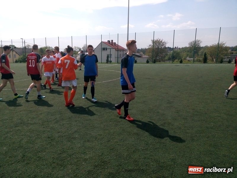Zdjęcie w galerii na portalu naszraciborz.pl: Jedenastka z Grzegorzowic najlepsza w powiecie wiadomości z regionu