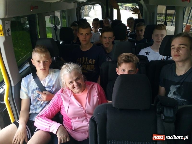 Zdjęcie w galerii na portalu naszraciborz.pl: Jedenastka z Grzegorzowic najlepsza w powiecie wiadomości z regionu