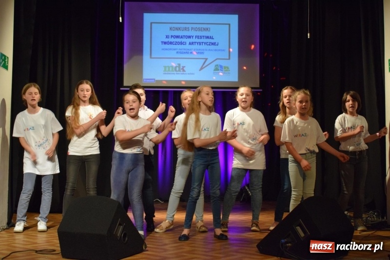 Zdjęcie w galerii na portalu naszraciborz.pl: Znamy laureatów Konkursu Piosenki w ramach XI PFTA  wiadomości z regionu