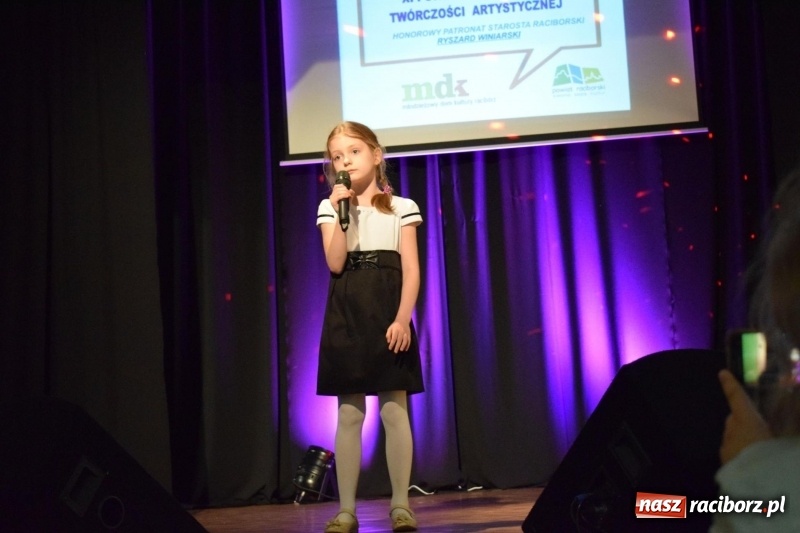 Zdjęcie w galerii na portalu naszraciborz.pl: Znamy laureatów Konkursu Piosenki w ramach XI PFTA  wiadomości z regionu