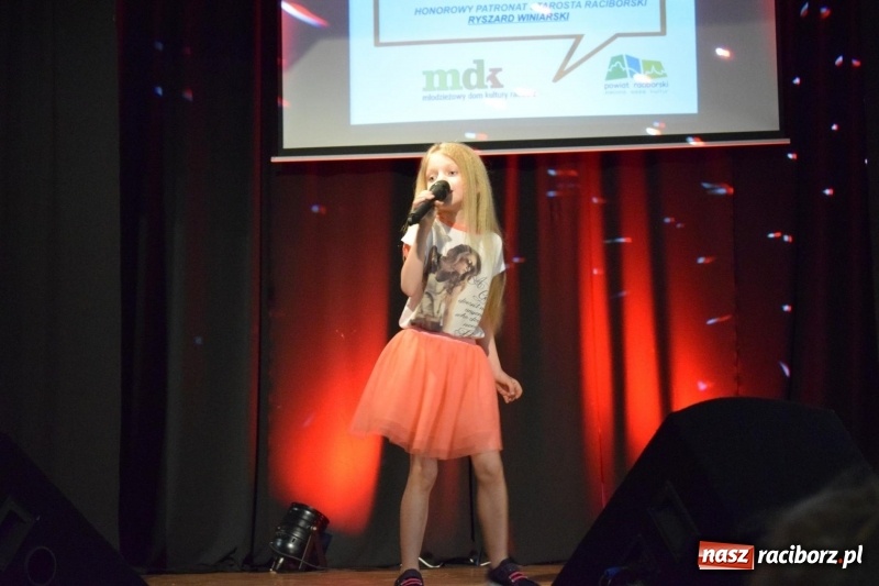 Zdjęcie w galerii na portalu naszraciborz.pl: Znamy laureatów Konkursu Piosenki w ramach XI PFTA  wiadomości z regionu