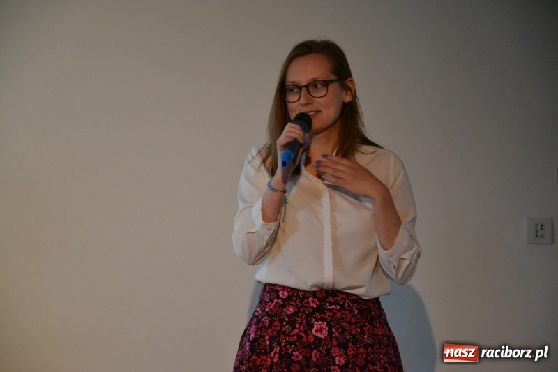 Zdjęcie w galerii na portalu naszraciborz.pl: Kasprowicz żegnał maturzystów na zamku wiadomości z regionu