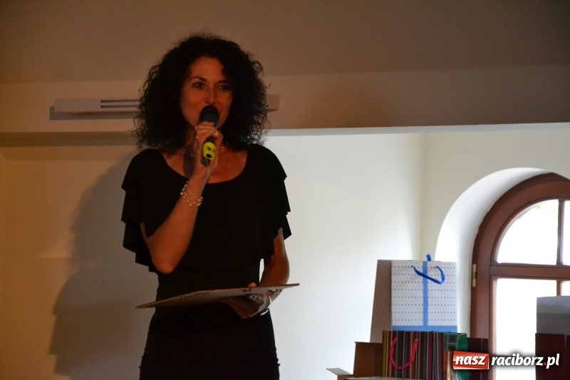 Zdjęcie w galerii na portalu naszraciborz.pl: Kasprowicz żegnał maturzystów na zamku wiadomości z regionu