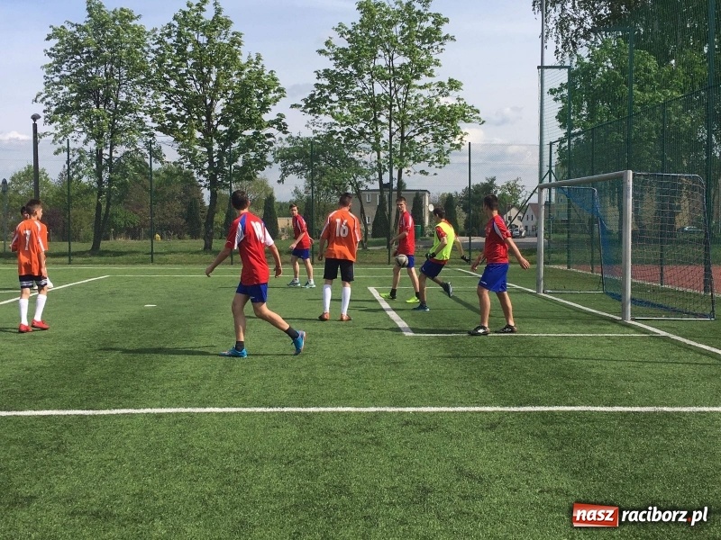 Zdjęcie w galerii na portalu naszraciborz.pl: Kuźniańsko - Odersky sportowy piknik wiadomości z regionu