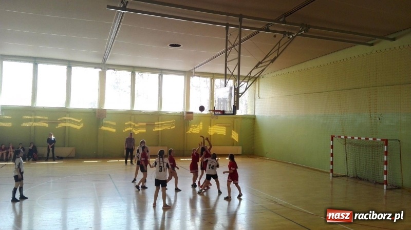 Zdjęcie w galerii na portalu naszraciborz.pl: Kuźniańsko - Odersky sportowy piknik wiadomości z regionu