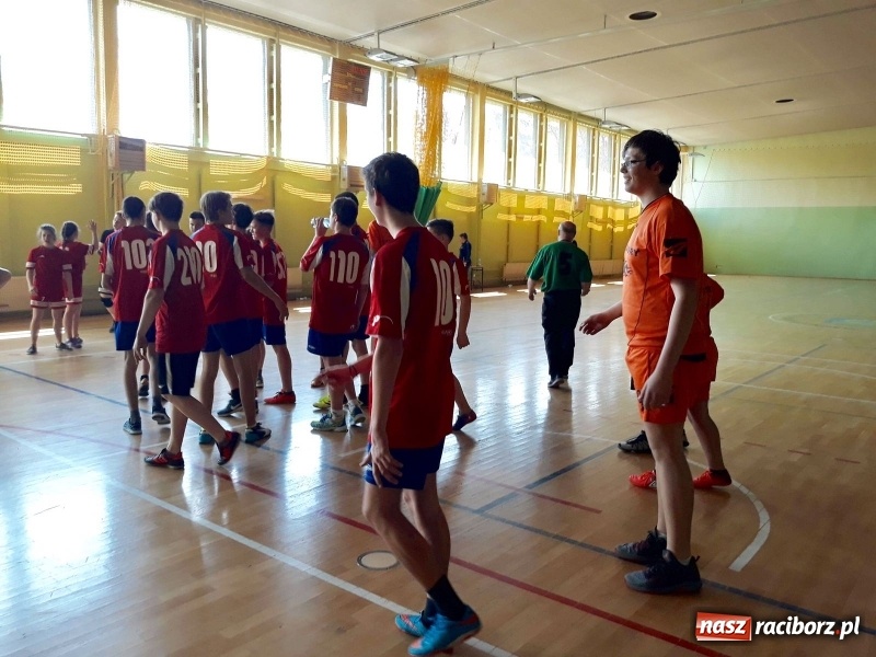 Zdjęcie w galerii na portalu naszraciborz.pl: Kuźniańsko - Odersky sportowy piknik wiadomości z regionu