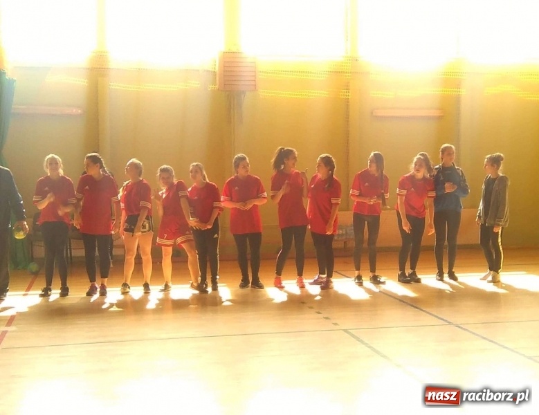 Zdjęcie w galerii na portalu naszraciborz.pl: Kuźniańsko - Odersky sportowy piknik wiadomości z regionu