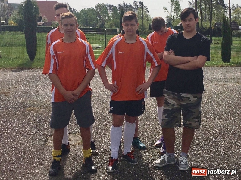 Zdjęcie w galerii na portalu naszraciborz.pl: Kuźniańsko - Odersky sportowy piknik wiadomości z regionu