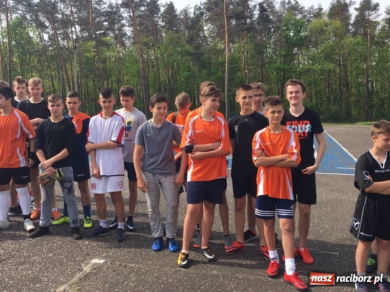 Zdjęcie w galerii na portalu naszraciborz.pl: Kuźniańsko - Odersky sportowy piknik wiadomości z regionu