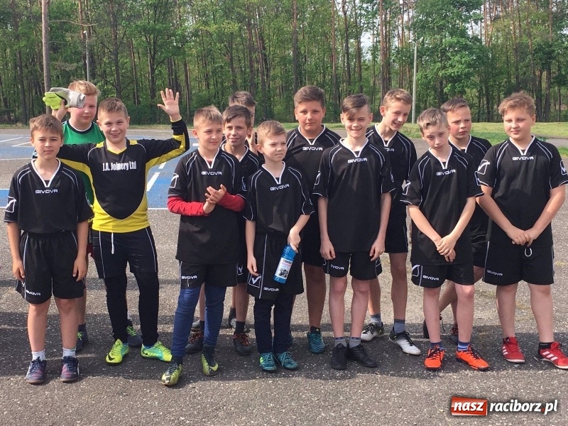 Zdjęcie w galerii na portalu naszraciborz.pl: Kuźniańsko - Odersky sportowy piknik wiadomości z regionu