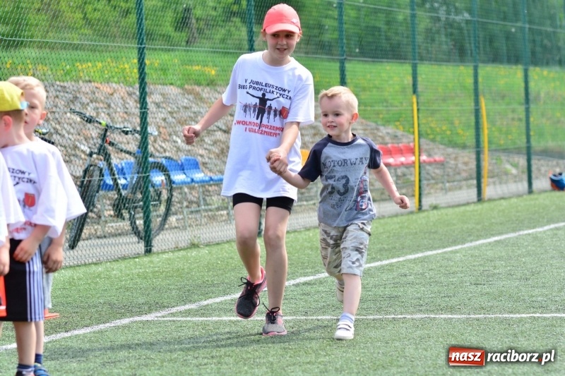 Zdjęcie w galerii na portalu naszraciborz.pl: Rozbiegane Krzanowice. V Bieg Profilaktyczny  wiadomości z regionu
