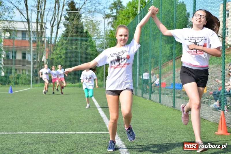 Zdjęcie w galerii na portalu naszraciborz.pl: Rozbiegane Krzanowice. V Bieg Profilaktyczny  wiadomości z regionu