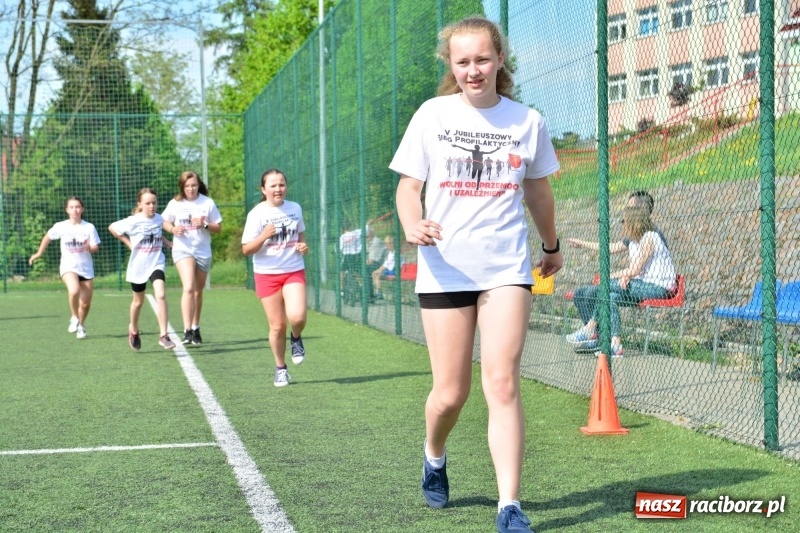 Zdjęcie w galerii na portalu naszraciborz.pl: Rozbiegane Krzanowice. V Bieg Profilaktyczny  wiadomości z regionu