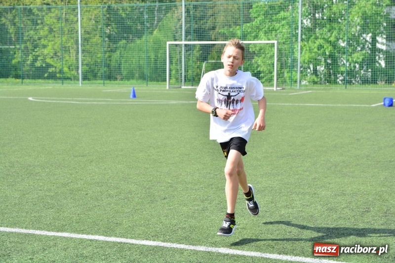 Zdjęcie w galerii na portalu naszraciborz.pl: Rozbiegane Krzanowice. V Bieg Profilaktyczny  wiadomości z regionu