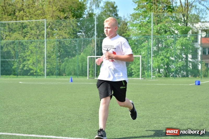 Zdjęcie w galerii na portalu naszraciborz.pl: Rozbiegane Krzanowice. V Bieg Profilaktyczny  wiadomości z regionu