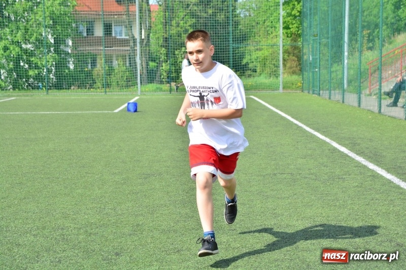 Zdjęcie w galerii na portalu naszraciborz.pl: Rozbiegane Krzanowice. V Bieg Profilaktyczny  wiadomości z regionu