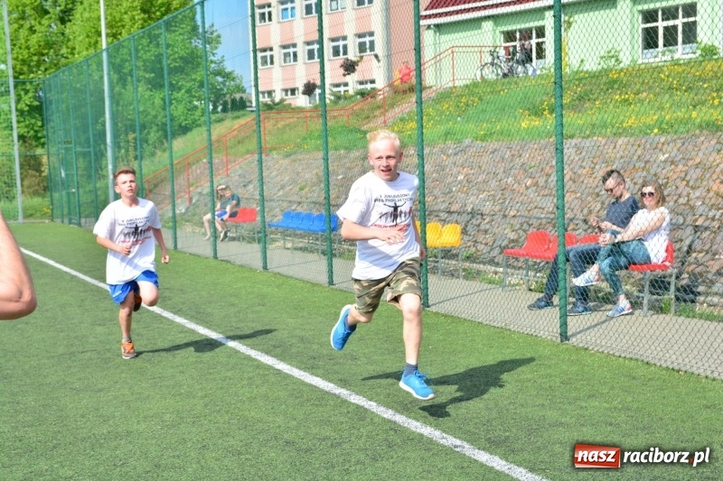 Zdjęcie w galerii na portalu naszraciborz.pl: Rozbiegane Krzanowice. V Bieg Profilaktyczny  wiadomości z regionu