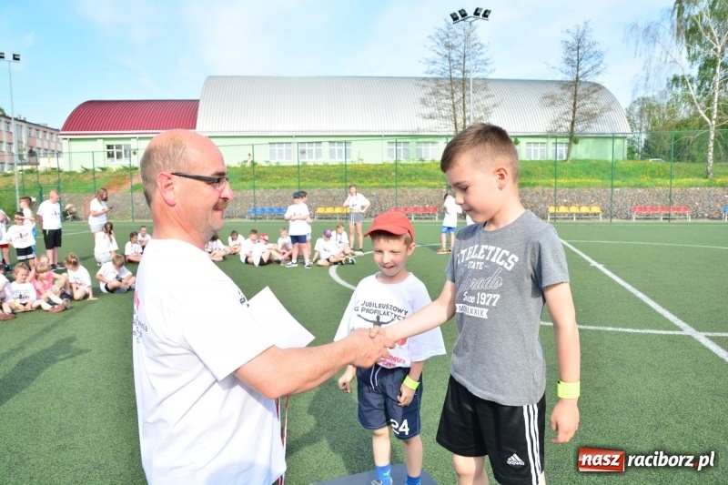 Zdjęcie w galerii na portalu naszraciborz.pl: Rozbiegane Krzanowice. V Bieg Profilaktyczny  wiadomości z regionu