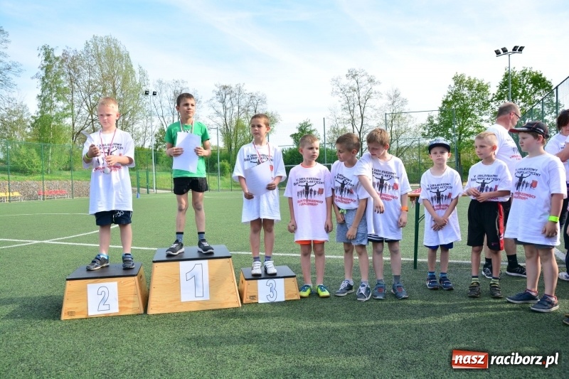 Zdjęcie w galerii na portalu naszraciborz.pl: Rozbiegane Krzanowice. V Bieg Profilaktyczny  wiadomości z regionu