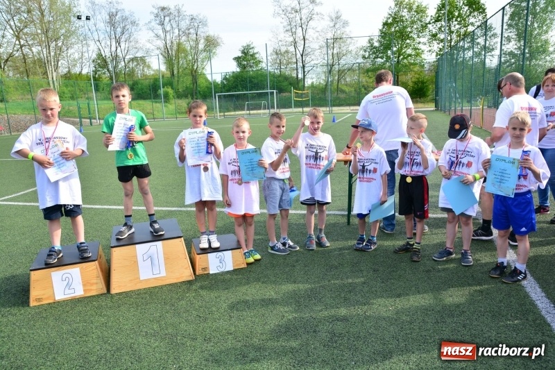 Zdjęcie w galerii na portalu naszraciborz.pl: Rozbiegane Krzanowice. V Bieg Profilaktyczny  wiadomości z regionu