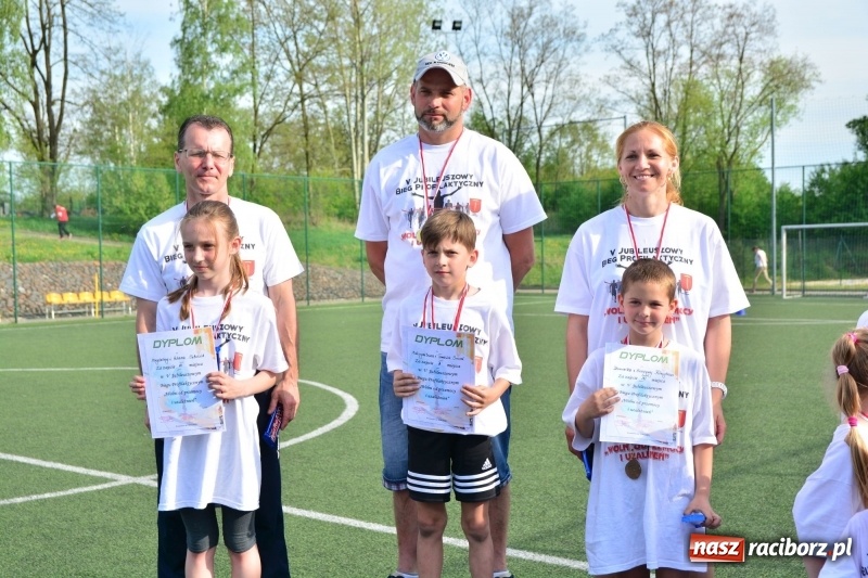 Zdjęcie w galerii na portalu naszraciborz.pl: Rozbiegane Krzanowice. V Bieg Profilaktyczny  wiadomości z regionu