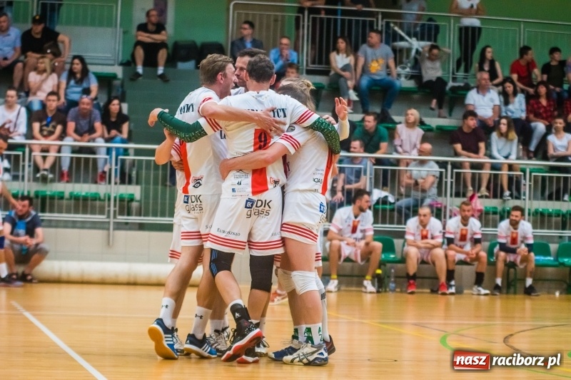 Zdjęcie w galerii na portalu naszraciborz.pl: XXI sezon JP Telebim RLPS za nami. Leśna Perła obroniła trofeum wiadomości z regionu