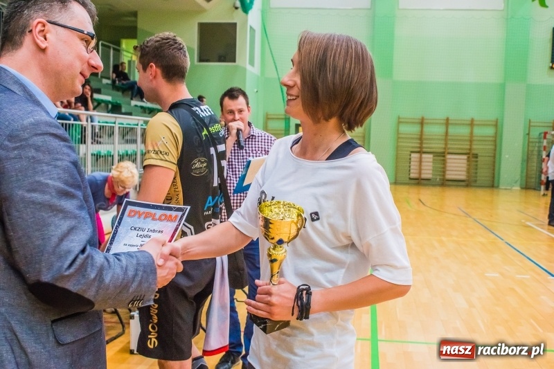 Zdjęcie w galerii na portalu naszraciborz.pl: XXI sezon JP Telebim RLPS za nami. Leśna Perła obroniła trofeum wiadomości z regionu
