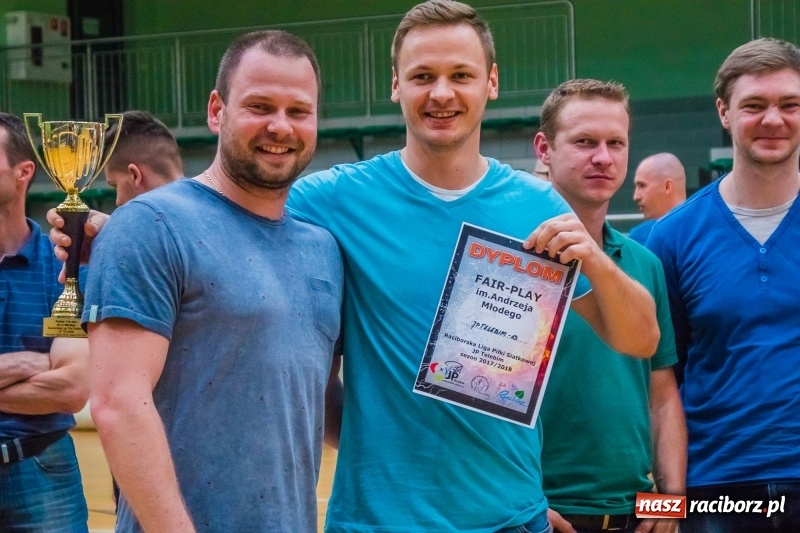 Zdjęcie w galerii na portalu naszraciborz.pl: XXI sezon JP Telebim RLPS za nami. Leśna Perła obroniła trofeum wiadomości z regionu