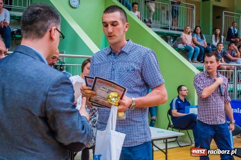 Zdjęcie w galerii na portalu naszraciborz.pl: XXI sezon JP Telebim RLPS za nami. Leśna Perła obroniła trofeum wiadomości z regionu