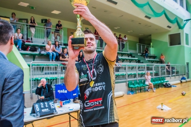 Zdjęcie w galerii na portalu naszraciborz.pl: XXI sezon JP Telebim RLPS za nami. Leśna Perła obroniła trofeum wiadomości z regionu