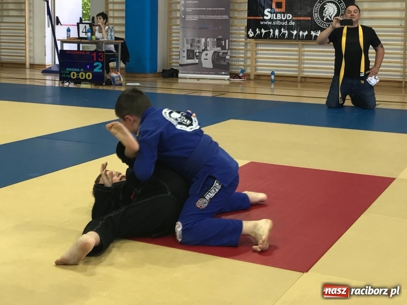 Zdjęcie w galerii na portalu naszraciborz.pl: Łamatorzy na podium w Katowicach wiadomości z regionu