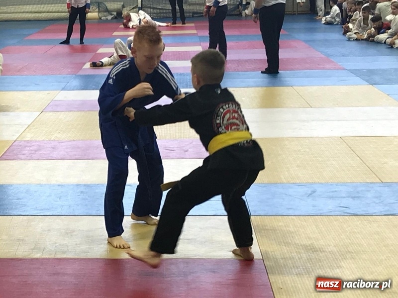 Zdjęcie w galerii na portalu naszraciborz.pl: Łamatorzy na podium w Katowicach wiadomości z regionu