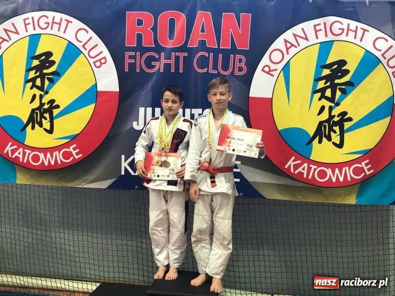 Zdjęcie w galerii na portalu naszraciborz.pl: Łamatorzy na podium w Katowicach wiadomości z regionu