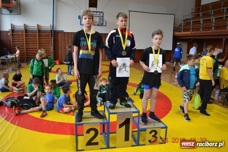 Zdjęcie w galerii na portalu naszraciborz.pl: Medale zawodników Unii Racibórz na zawodach w Krnowie wiadomości z regionu