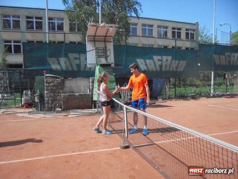Zdjęcie w galerii na portalu naszraciborz.pl: Singlowy turniej na kortach TKKF Rafako za nami wiadomości z regionu