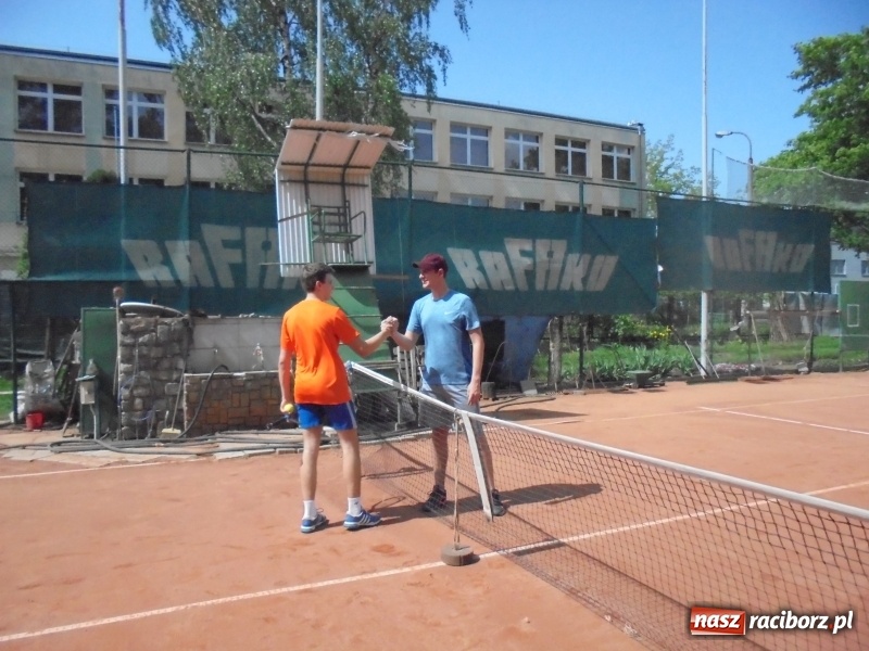Zdjęcie w galerii na portalu naszraciborz.pl: Singlowy turniej na kortach TKKF Rafako za nami wiadomości z regionu