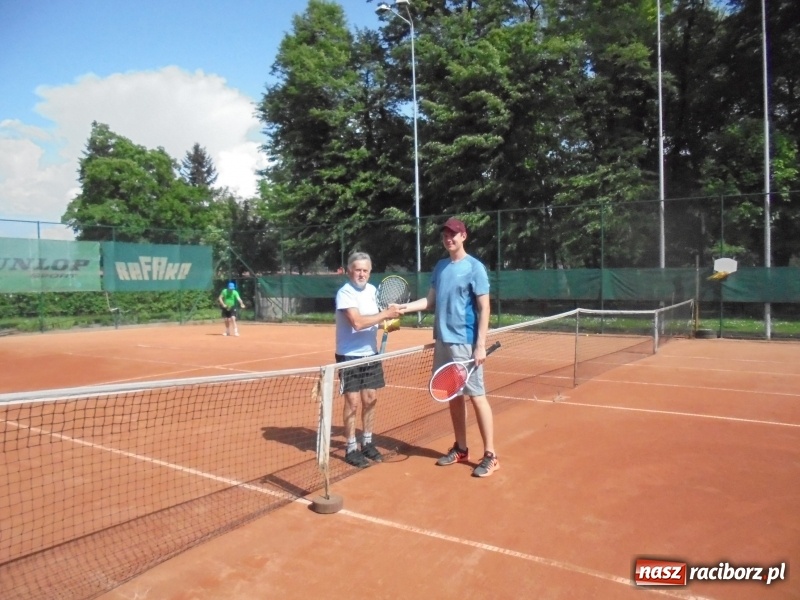 Zdjęcie w galerii na portalu naszraciborz.pl: Singlowy turniej na kortach TKKF Rafako za nami wiadomości z regionu