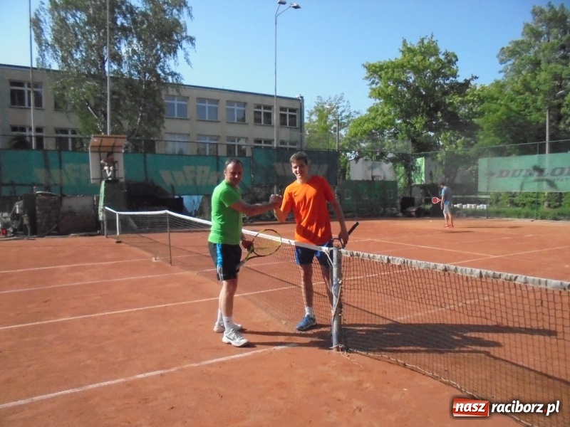 Zdjęcie w galerii na portalu naszraciborz.pl: Singlowy turniej na kortach TKKF Rafako za nami wiadomości z regionu