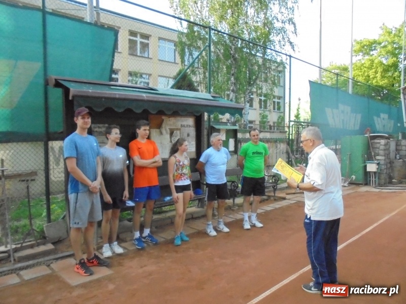 Zdjęcie w galerii na portalu naszraciborz.pl: Singlowy turniej na kortach TKKF Rafako za nami wiadomości z regionu